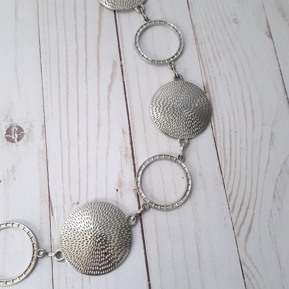 Solid Disc & O-Ring Circle Silvertone Chain Belt - Picture 2 of 7